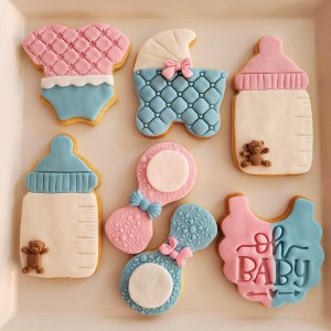 baby cookies gender reveal