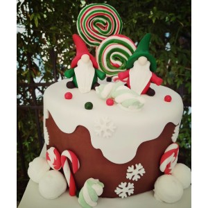 christmas gnome cake