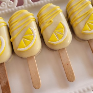 cake popsicles with lemon