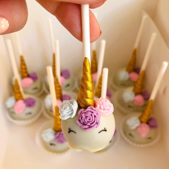 cake pop unicorn