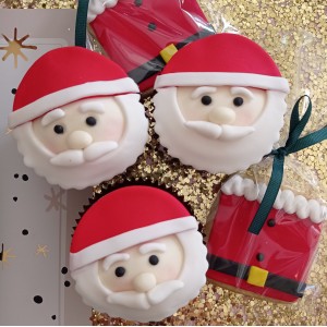 Santa Claus cupcakes