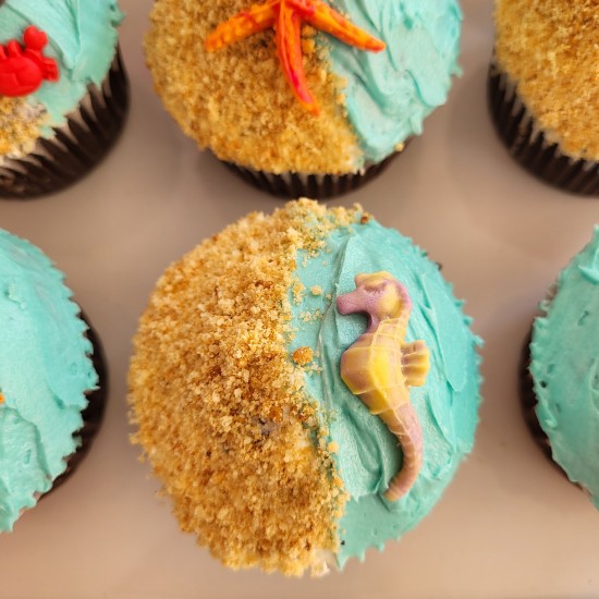 beach cupcakes