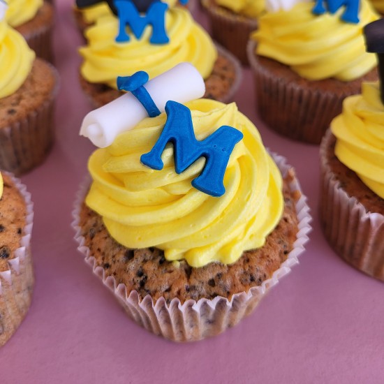 cupcake graduation