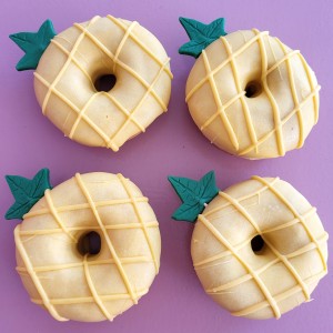 donuts pineapple