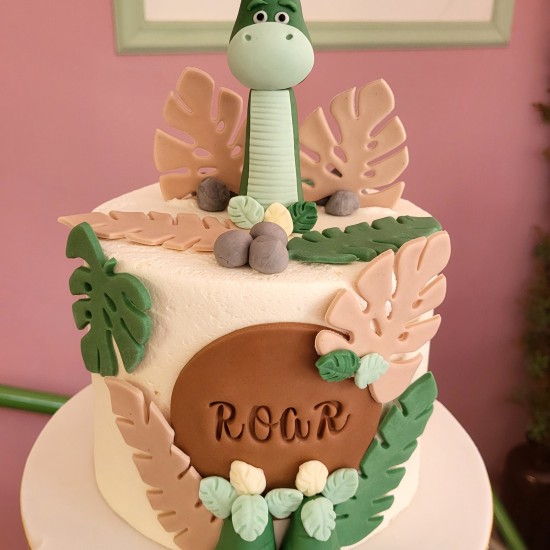 dinosaur cake