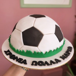 soccer ball cake