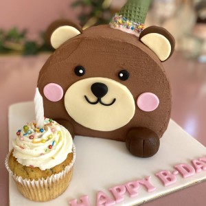 bear cake