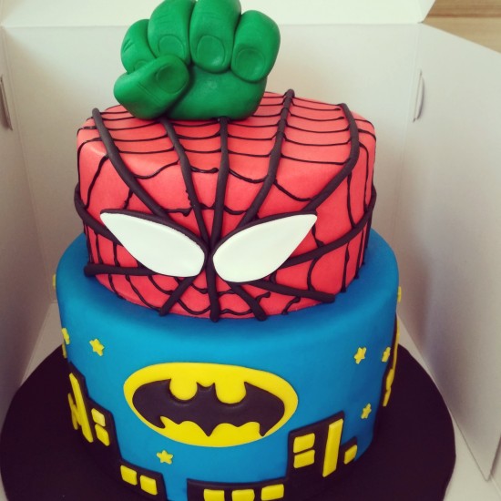 super heroes cake(διόροφη)