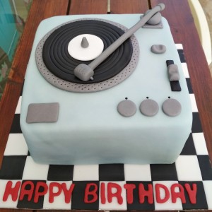record player cake