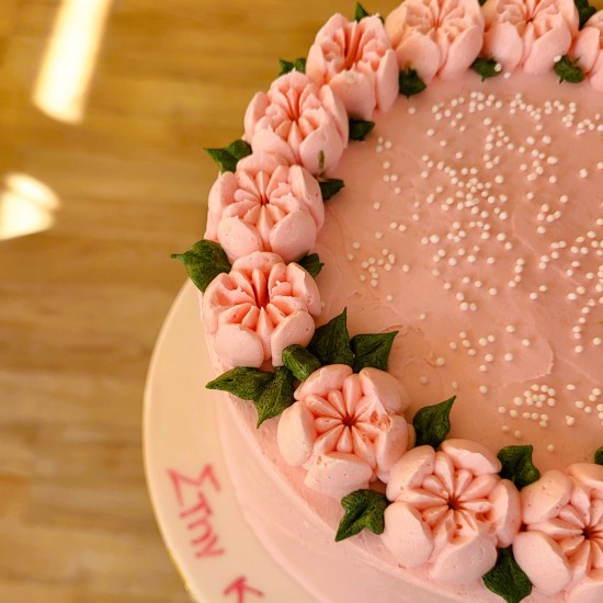 pink flowers cake